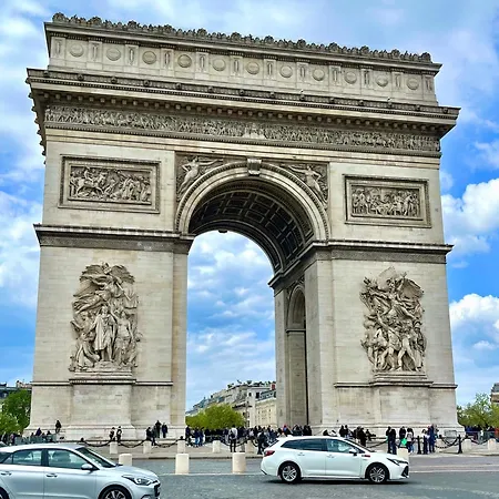 Daire Pres Des Champs-elysees *