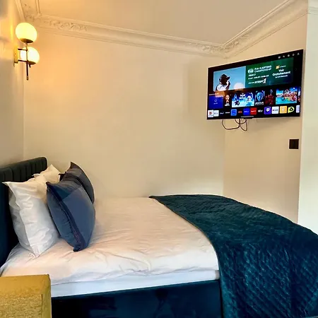 Apartment Pres Des Champs-elysees Paris